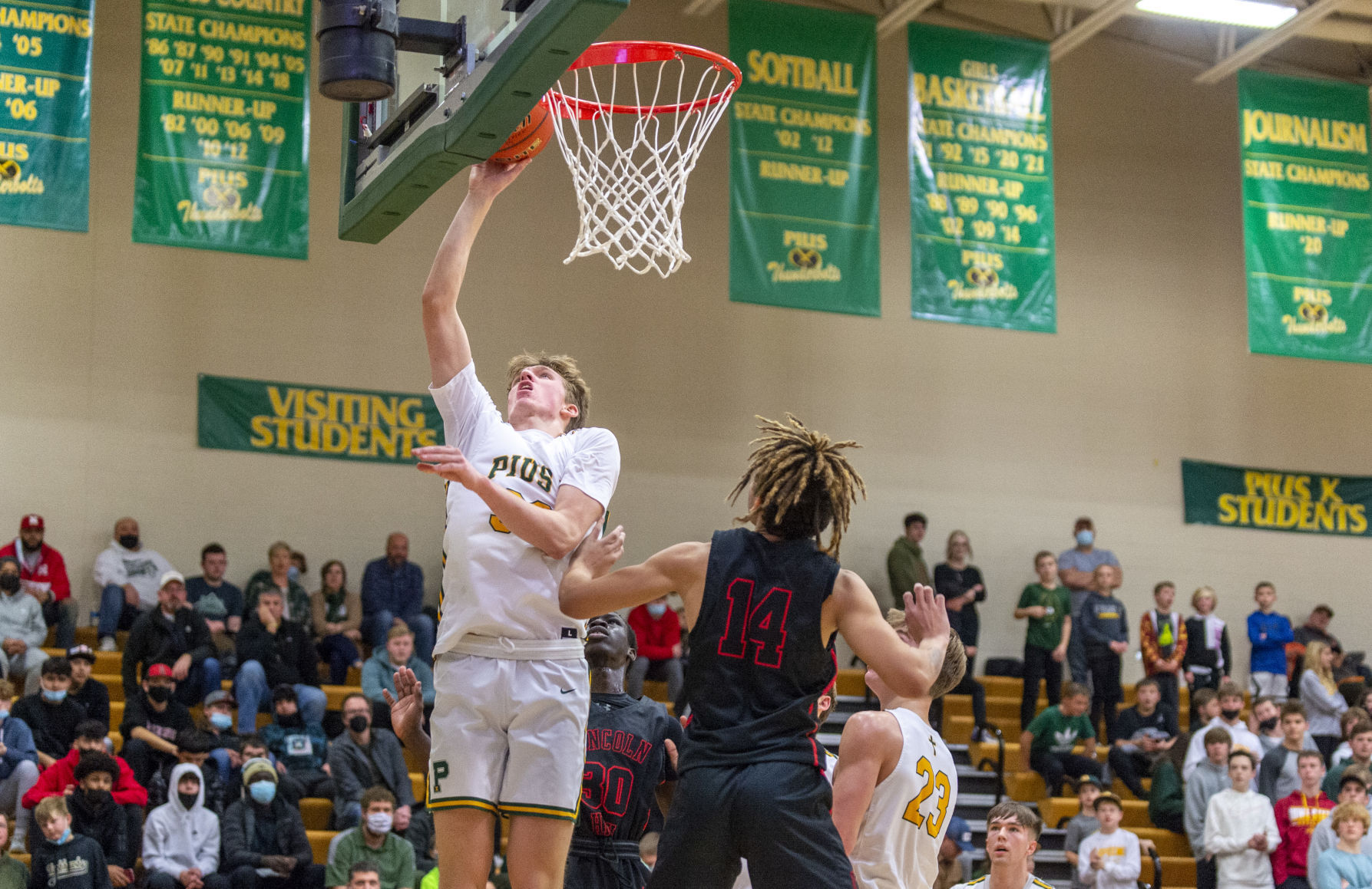 Lincoln High vs. Lincoln Pius X, 1.14